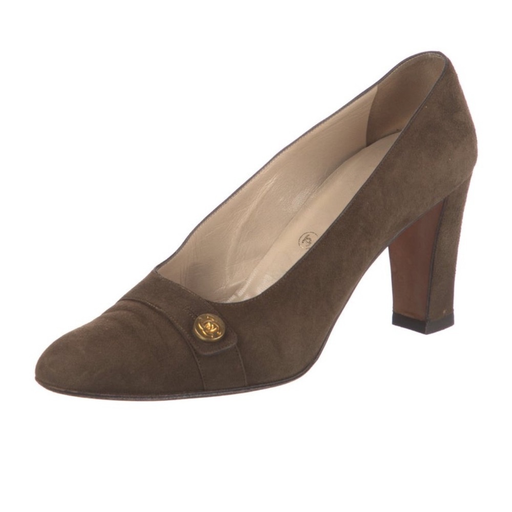 CHANEL Chocolate Brown Suede Pumps with Gold Accent 3” heel size 6.5 - Picture 2 of 6
